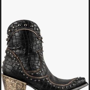 ISO Double D by Old Gringo El Jefe boots. Size 7